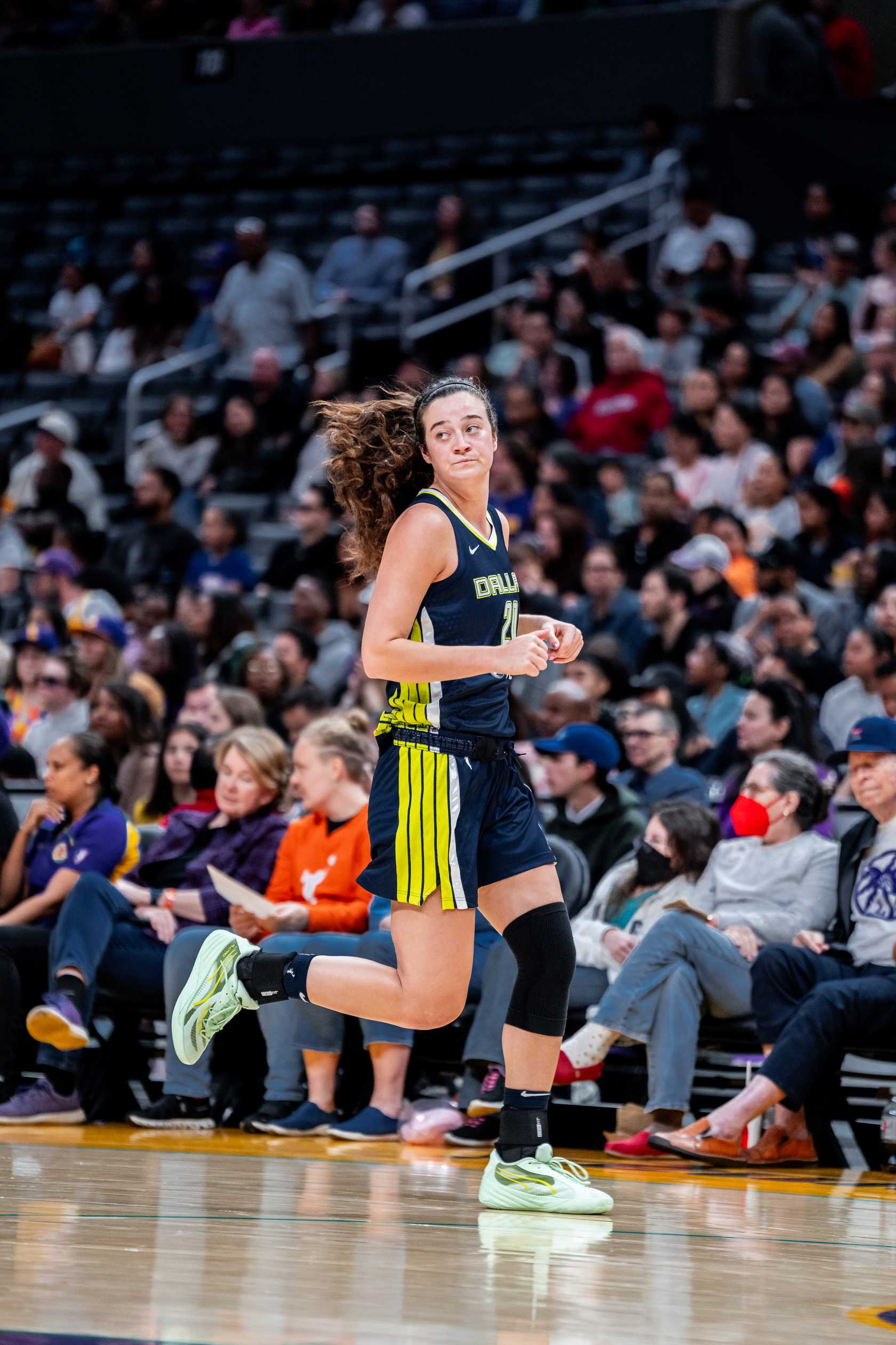 Maddy Siegrist Suffers Broken Finger